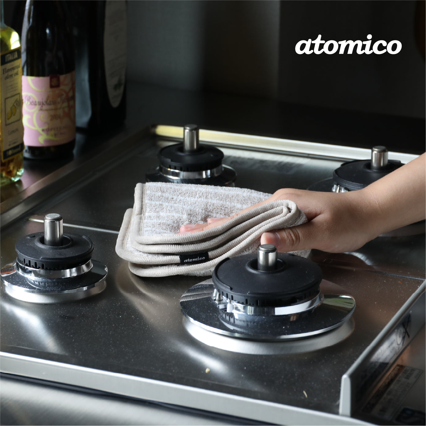 <span style="display:block; text-align:center;">atomico<br>水拭き油汚れクロス5枚組</span>