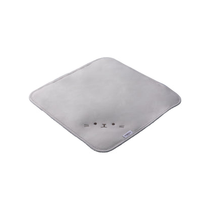 <span style="display:block; text-align:center;">ネコボール</span>