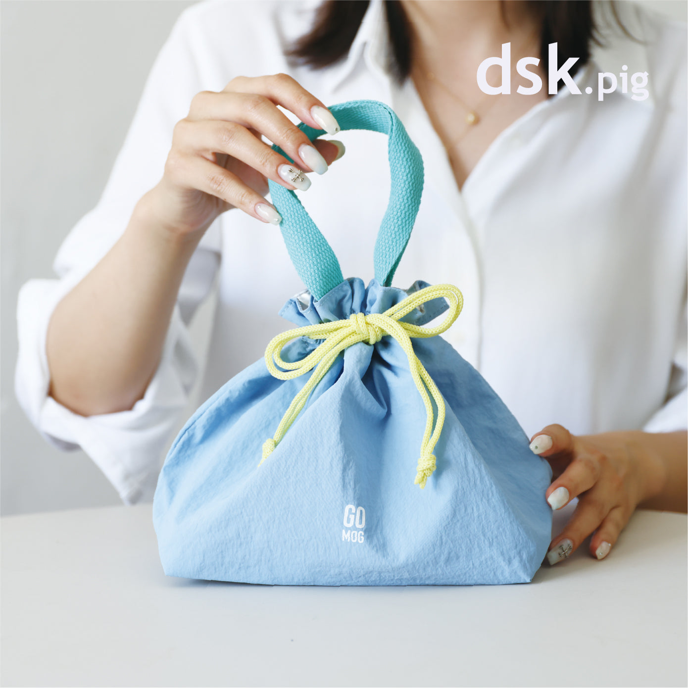 <span style="display:block; text-align:center;">dsk.pig<br>GOMOG ランチトートバッグ</span>