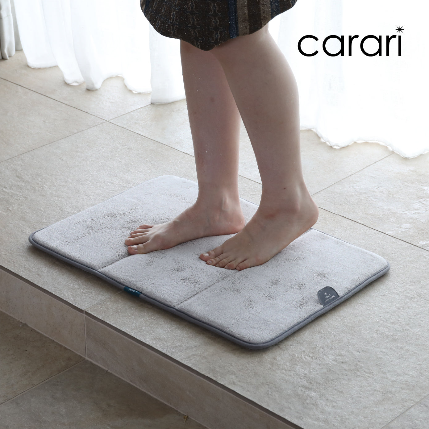カラリ 立てて乾かせるクッションバスマット – シービージャパン