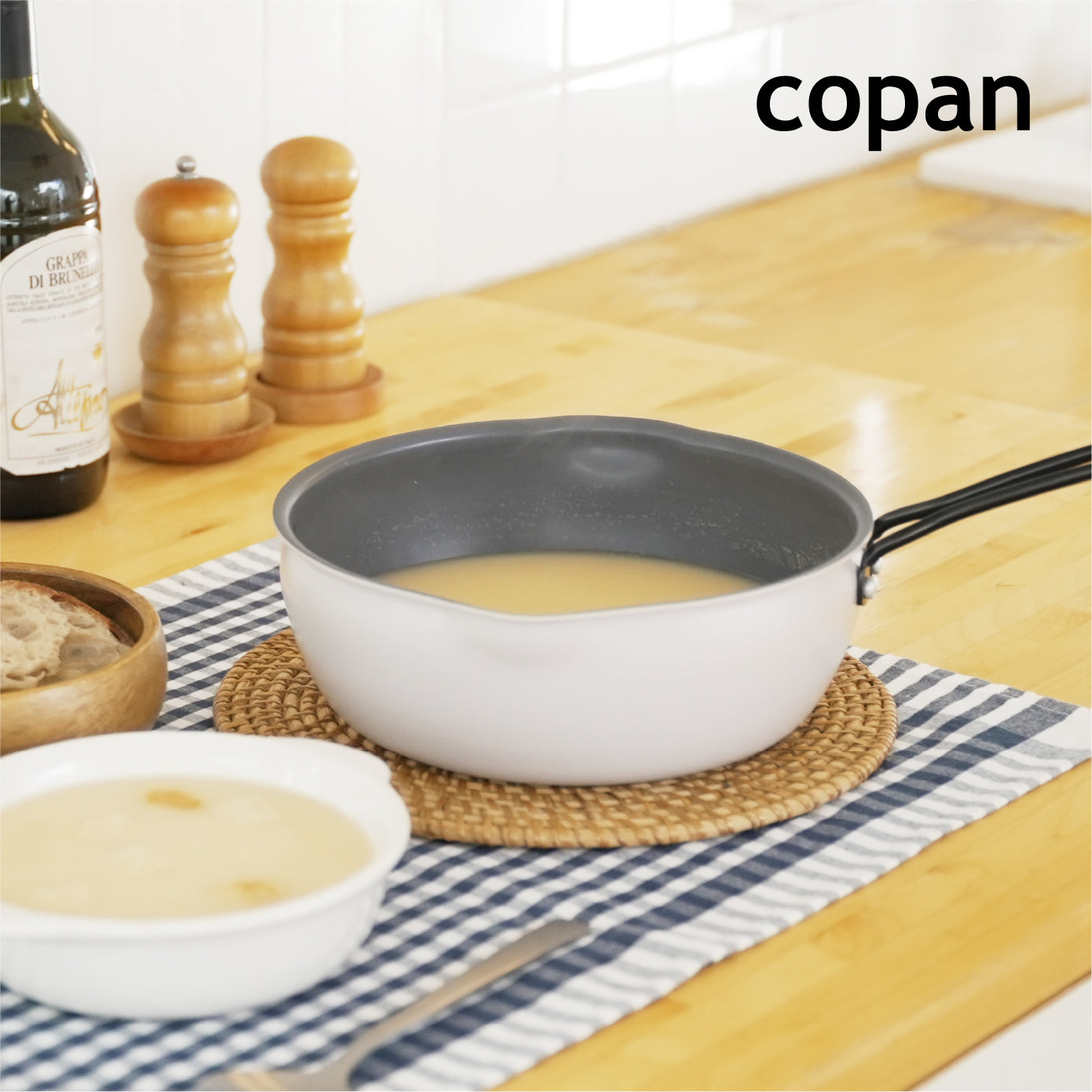 <span style="display:block; text-align:center;">copan<br>Aggta メモリ付き揚げ物フライパン 20cm</span>