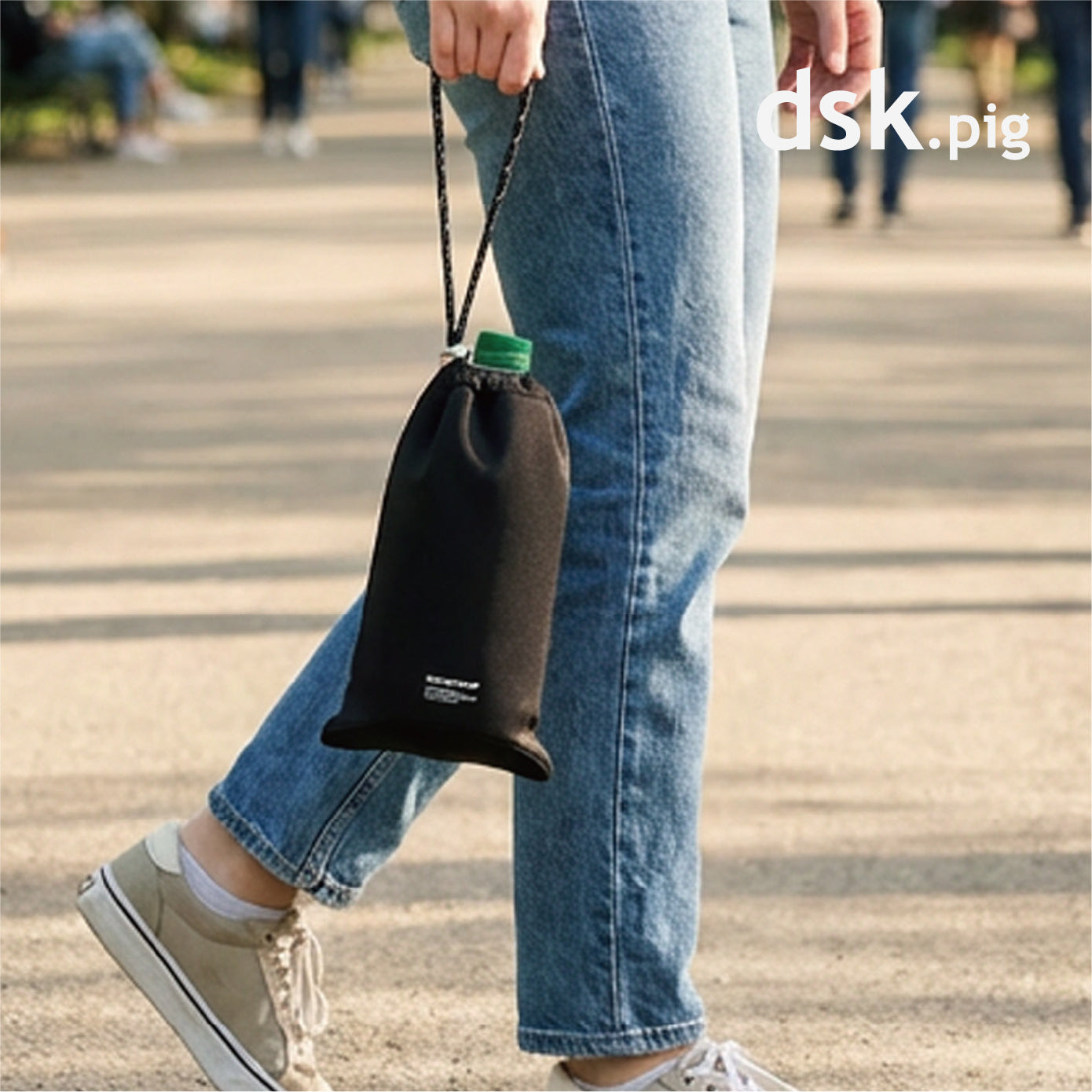 <span style="display:block; text-align:center;">
dsk.pig<br>５レイヤー保冷ペットボトルケース
maneuver
</span>