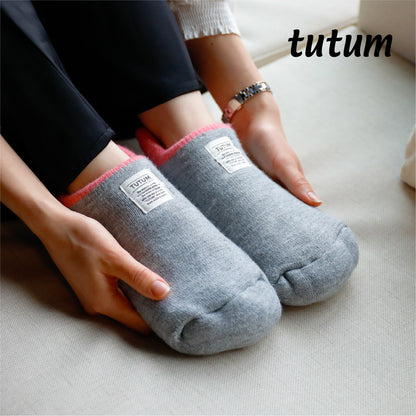 <span style="display:block; text-align:center;">スリッパのいらない温ソックス</span>