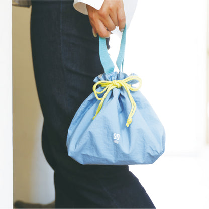 重量はわずか55g！普段使いのサブバッグとしても最適です。