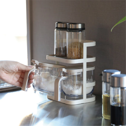 つかみやすいハンドル付き