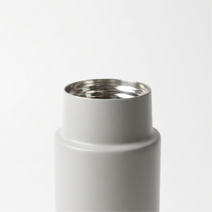 飲み口部まで塗装しているので、金属臭が軽減されます。コーヒーやジュースなどをおいしく楽しむことが出来ます。