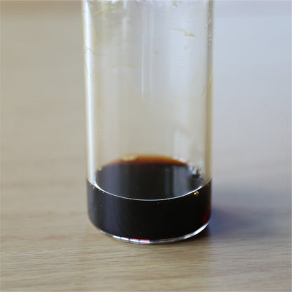 透明な耐熱ガラス製なので、醤油の残量や状態が一目で分かります。