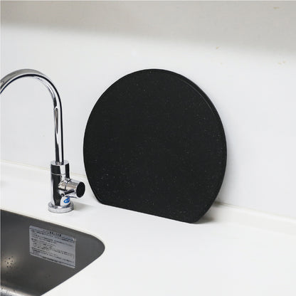 乾燥するとき・使わないときに立て掛けて置ける。