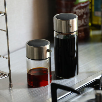 コンパクトなので食卓にも置きやすく、手に取りやすいスリムな設計です。