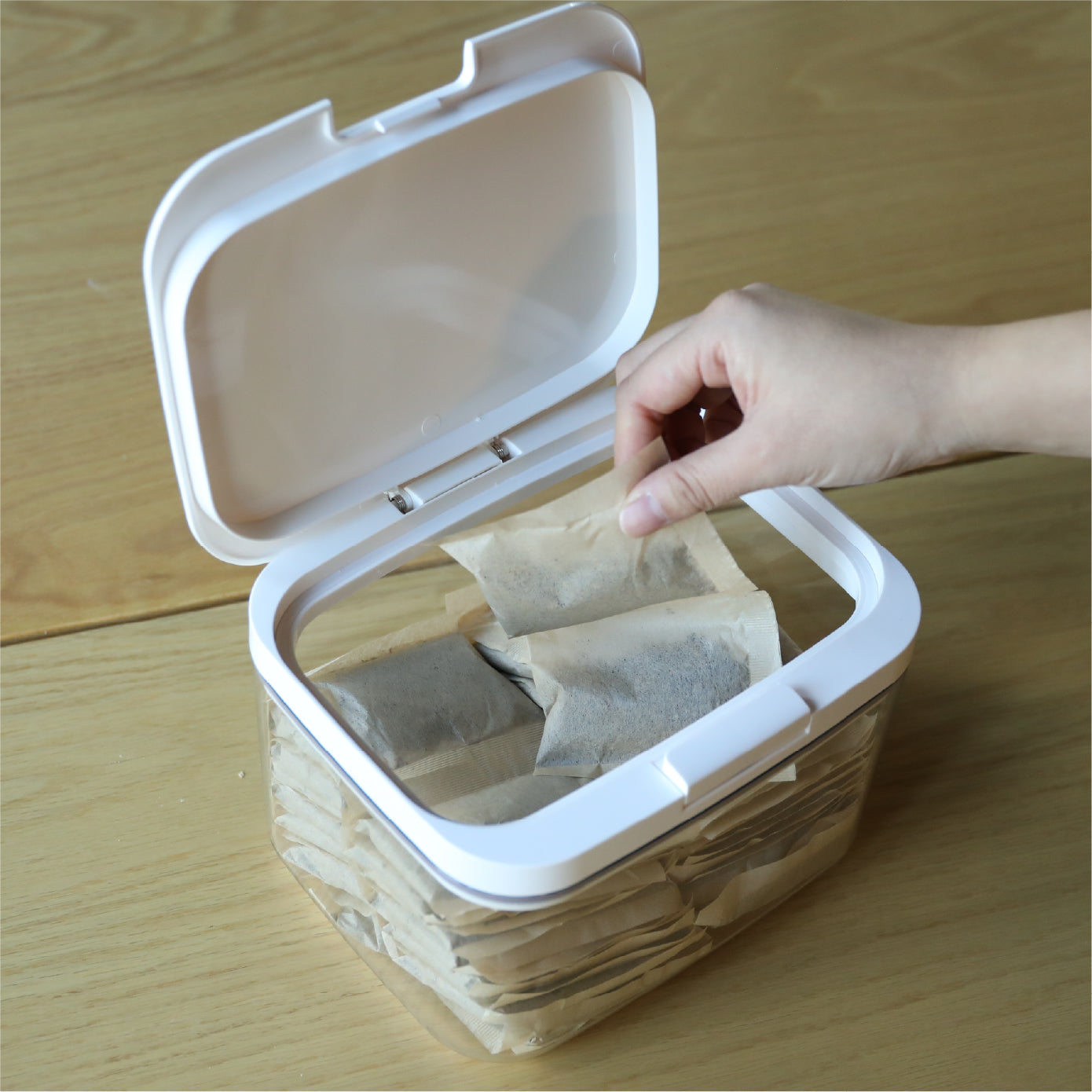 湿気が気になるお茶・紅茶・麦茶パックの収納にもおすすめ