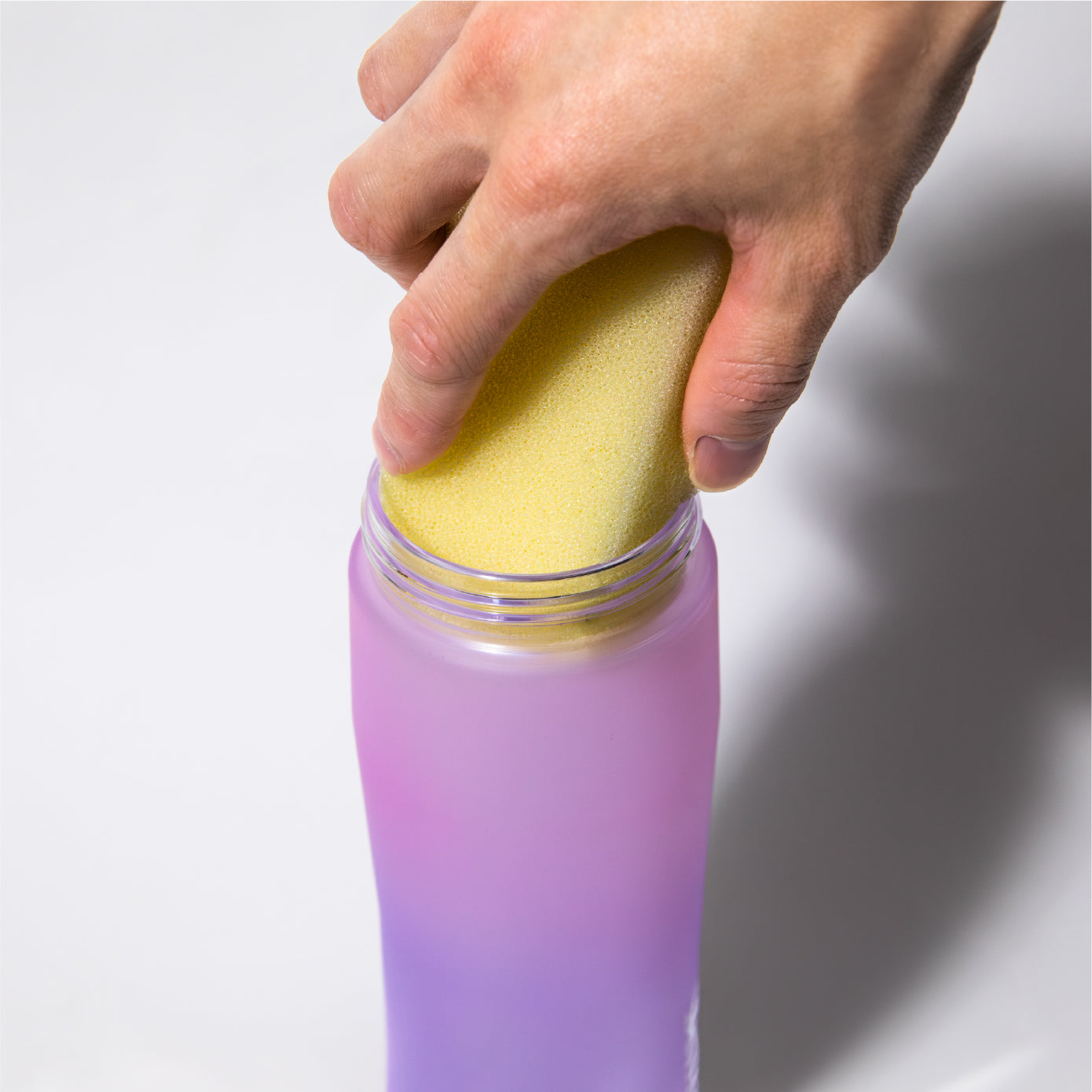 洗いやすデザインなので、奥までしっかり洗えて、清潔キープできます