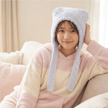 さりげなく付いた小さな耳が、可愛らしさのアクセントに。