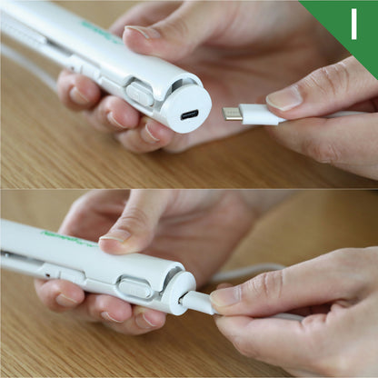 ケーブルを挿します。（チャイルドロックが掛かっていることを確認します。）