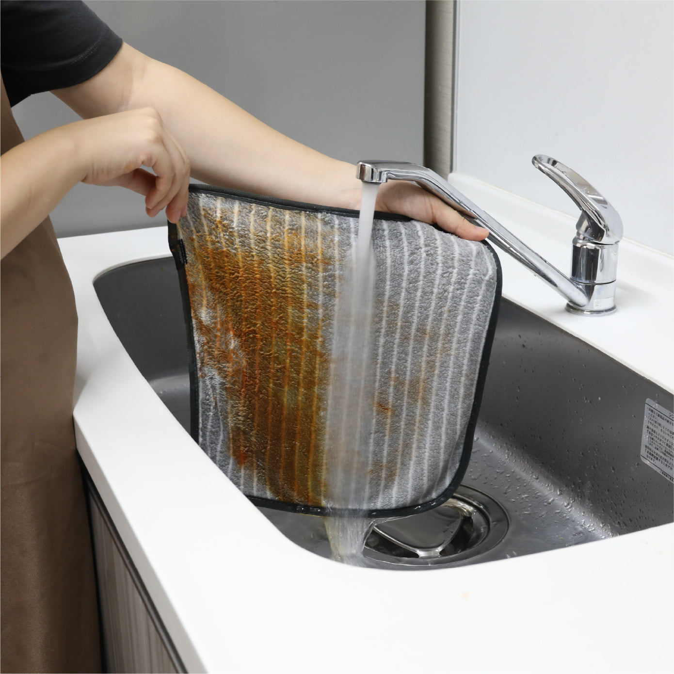 <span style="display:block; text-align:center;">水で流すだけ</span>
