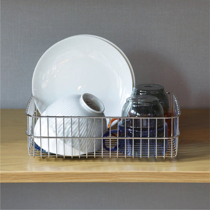 <span style="display:block; text-align:center;">Mサイズ<br>食器の収納</span>