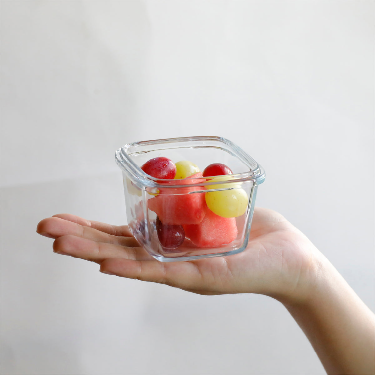 少しだけ残った副菜や、カットした野菜の保存に。