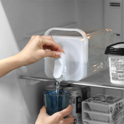 冷蔵庫に入れたまま注げるジャグMEGATANK